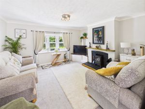 Living Room- click for photo gallery